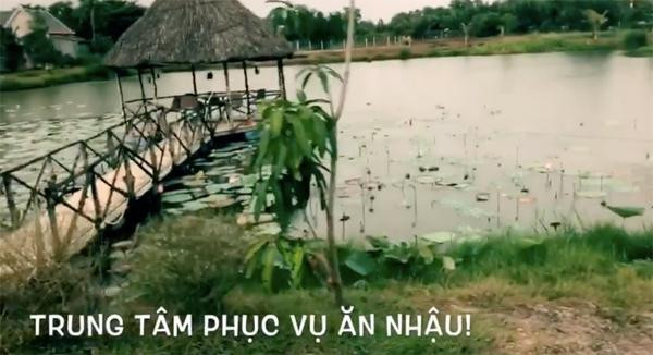 Có cả nơi ăn uống như phim kiếm hiệp.