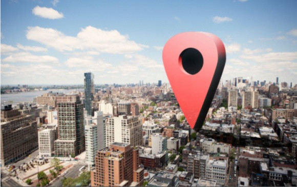 Điện thoại thông minh có thể theo dõi tọa độ GPS của bạn ở bất kỳ nơi nào trên thế giới. Thoạt nhìn, bạn bè và gia đình có thể biết bạn đang ở đâu, làm gì nhưng nó cũng kèm theo rủi ro. Nếu bạn muốn tự bảo vệ bản thân khỏi những kẻ xấu, thì đừng nên công khai vị trí của mình lên mạng xã hội.