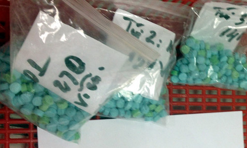 Lực lượng an ninh hàng không Tân Sơn Nhất phát hiện gần 4.000 viên ma tuý. (ảnh minh hoạ)