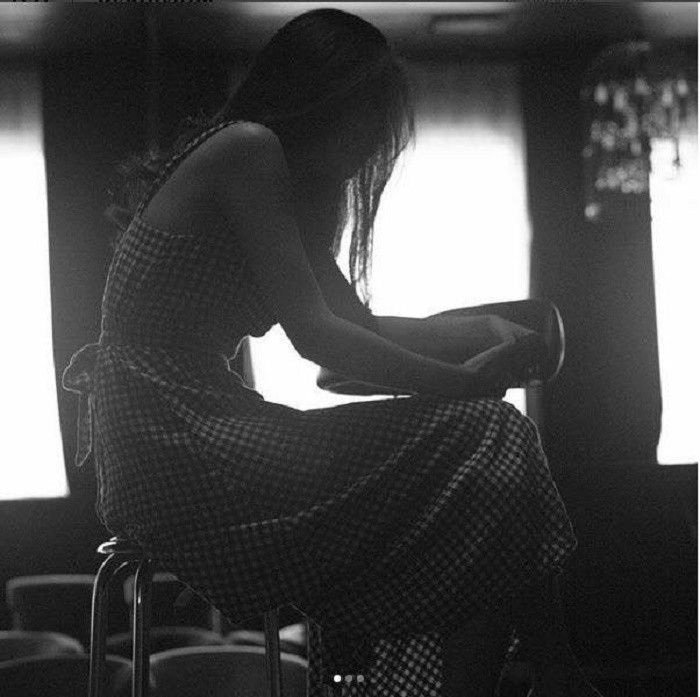 Hình ảnh Bích Phương gầy yếu được mẹ cô chia sẻ.