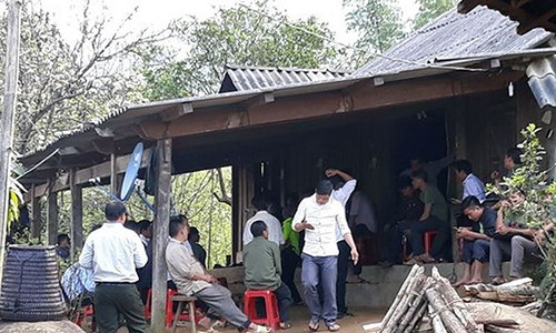 Gia đình nạn nhân.