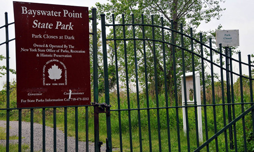 Tiet lo dang so ve thi the ban khoa than trong cong vien My