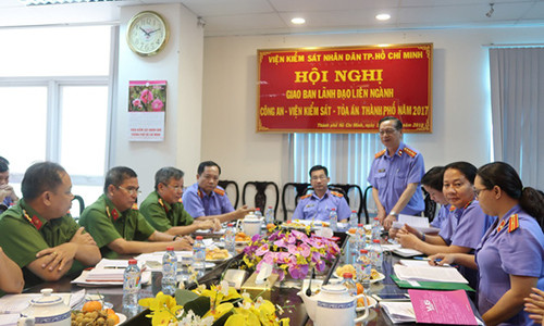 VKSND TP HCM và công an, tòa án cùng cấp phối hợp chặt chẽ trong việc xử lý án.