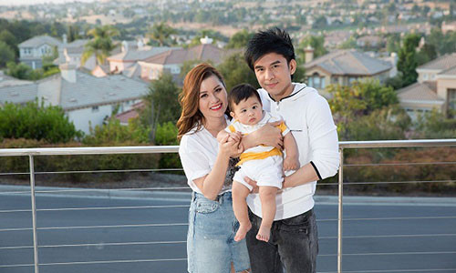 Gia đình hạnh phúc hiện tại của ca sĩ Đan Trường.