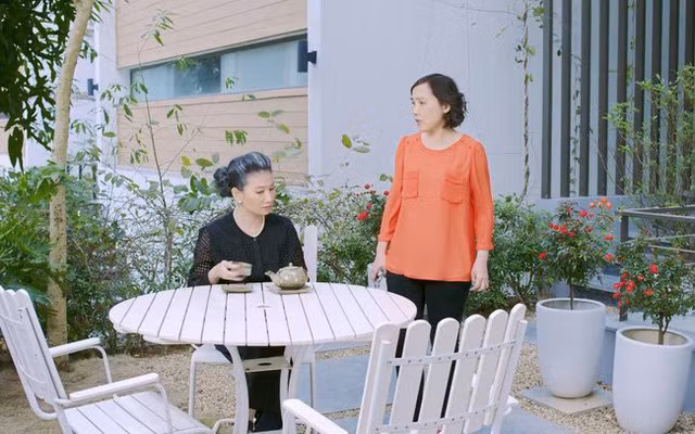 Cô Út vô tư, phán câu nào chuẩn câu đấy khiến nhà chủ tái mặt trong Cả một đời ân oán.