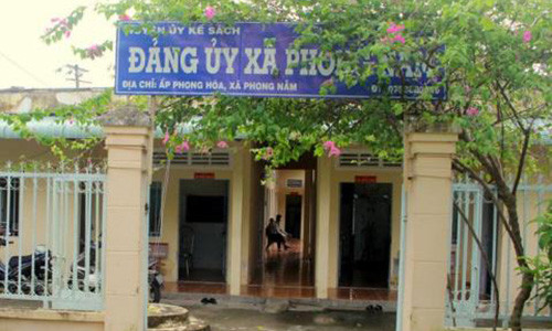 Quan xa gui ngan hang tien ho tro nguoi ngheo cho...an toan