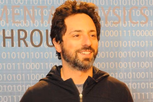 Sergey Brin Tỷ phú Sergei Brin, nhà đồng sáng lập công cụ tìm kiếm Google - Ảnh: Getty/CNBC. Giá trị tài sản ròng: 54,2 tỷ USD Loại xe sử dụng: Toyota Prius Giá của mẫu xe này loại cơ bản: 30.920 USD
