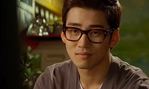 Chồng tôi có sở thích cắm hoa hướng dương khắp nhà. (Ảnh minh họa) Chồng tôi có sở thích cắm hoa hướng dương khắp nhà. (Ảnh minh họa)