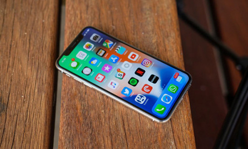 Quá ế ẩm, iPhone X có thể bị khai tử trong năm 2018. Ảnh minh họa.