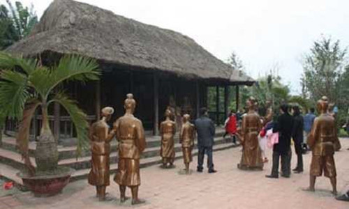 Giai ma nhung tien tri kinh ngac sau may tram nam cua Trang Trinh