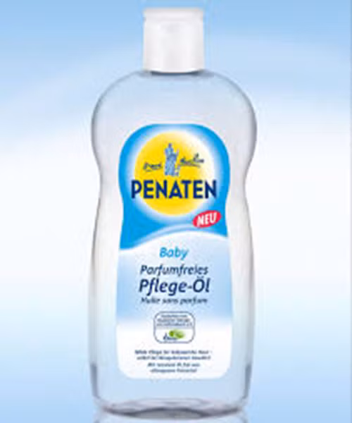 Hơn nữa, hỗn hợp MOAH (aromatic hydrocarbon trong dầu khoáng) có trong những loại mỹ phẩm kể trên cũng được cho là tăng nguy cơ ung thư, nếu nuốt hay ngửi phải sẽ vô cùng nguy hiểm.