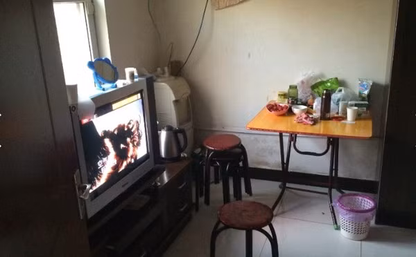 Ông Meng cho hay, từ khi mở khách sạn này ra, ông đồng cảm với bao nhiêu hoàn cảnh khốn khó, ông đã đón tiếp bao nhiêu bệnh nhân mắc bệnh hiểm nghèo và chứng kiến bao nhiêu câu chuyện cuộc đời kém may mắn.