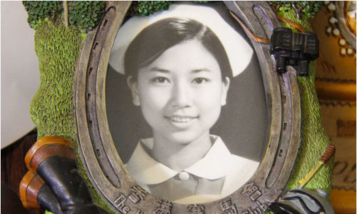 Sốc với sắc đẹp tuyệt trần của thảm họa thẩm mỹ thời trẻ - Hình 4 Soc voi sac dep tuyet tran cua tham hoa tham my thoi tre-Hinh-4