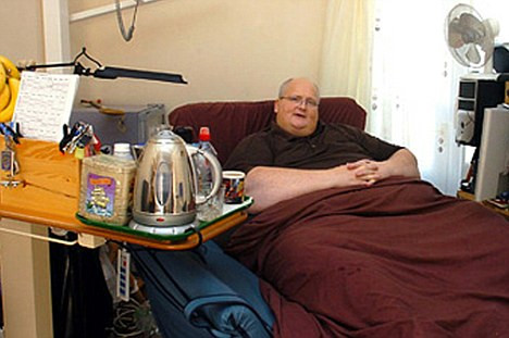 Bây giờ, anh Manson đã mất đi hơn nửa trọng lượng và vẫn đang chờ đợi cuộc phẫu thuật tiếp theo loại bỏ da thừa phía sau. Anh cho biết, rất hạnh phúc vì bây giờ cuộc sống đã gần trở lại bình thường như bao người khác.