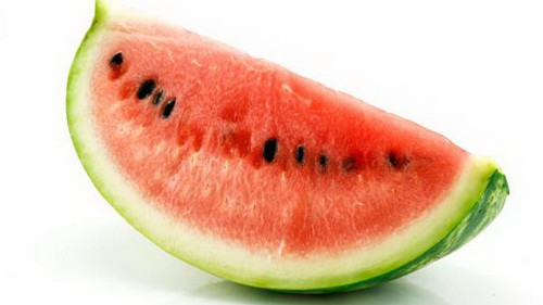 Phòng ngừa tim mạch. Theo các nhà nghiên cứu hạt dưa hấu rất giàu protein, magiê và vitamin B (loại vitamin rất cần thiết để chuyển đổi thức ăn thành năng lượng để hỗ trợ tất cả các chức năng của cơ thể). Ảnh: webthaoduoc