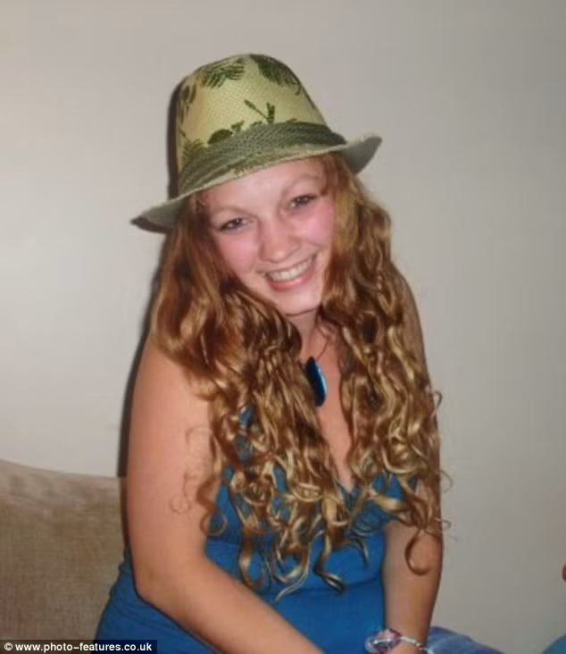 Lần điều trị này, gia đình của cô đã phải bán hết tài sản để có tiền đến Mexico chữa trị ung thư. Thế nhưng chỉ sau vài ngày trở về Anh sau lần chữa trị, cô Beaven đã qua đời. Các bác sỹ nhận định, nguyên nhân là do phổi bị nhiễm trùng nặng.