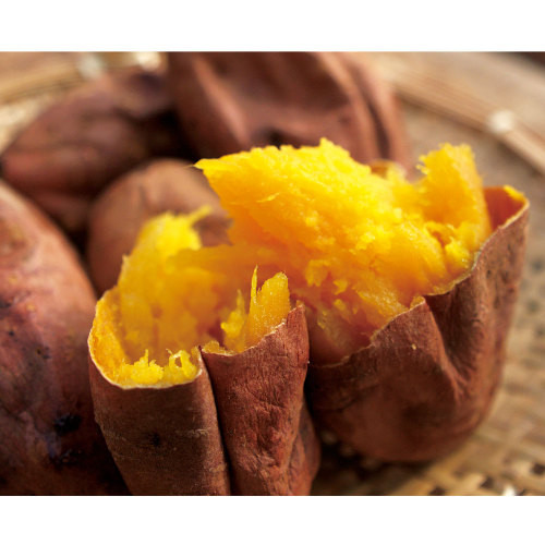 Mặc dù khoai lang rất tốt cho sức khỏe nhưng các chuyên gia dinh dưỡng vẫn khuyên những người có tiền sử sỏi thận nên thận trọng hoặc hỏi ý kiến bác sĩ khi sử dụng khoai lang.