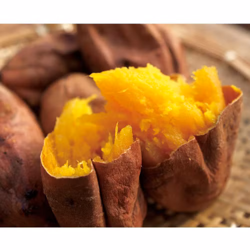 Mặc dù khoai lang rất tốt cho sức khỏe nhưng các chuyên gia dinh dưỡng vẫn khuyên những người có tiền sử sỏi thận nên thận trọng hoặc hỏi ý kiến bác sĩ khi sử dụng khoai lang.