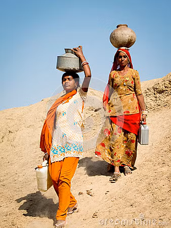 Phụ nữ trong ngôi làng này hy vọng, cuộc sống con cái sau này sẽ dễ dàng hơn nếu như chính phủ đặt một đường ống nước từ con đập dẫn vào làng. "Chúng tôi không thể làm mãi việc này. Chúng tôi đã quá mệt mỏi với việc đi lấy nước", một người vợ nước nói với tạp chí Open Magazine.