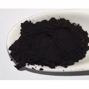 Chải răng với than hoạt tính. Liệu pháp này nghe có vẻ kỳ cục nhưng thực ra, tại một số nước như Ấn Độ, Ai Cập... than hoạt tính đã được sử dụng từ hàng ngàn năm nay để tẩy trắng răng tự nhiên. Hãy yên tâm vì than hoạt tính an toàn cho sức khỏe của bạn!