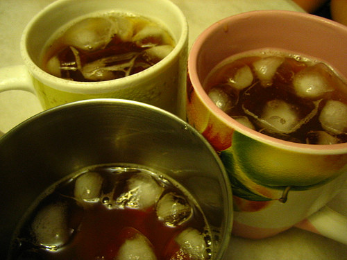 Trà nha đam có tác dụng thanh lọc cơ thể và tăng cường hệ thống miễn dịch hiệu quả. Loại trà này đặc biệt tốt trong việc giảm các tổn thương do hút thuốc lá và tác động của khói thuốc lá. Ngoài ra, uống một tách trà lô hội trước khi đi ngủ giúp bạn có được giấc ngủ dễ dàng và sâu giấc hơn. Ảnh: tinmoi