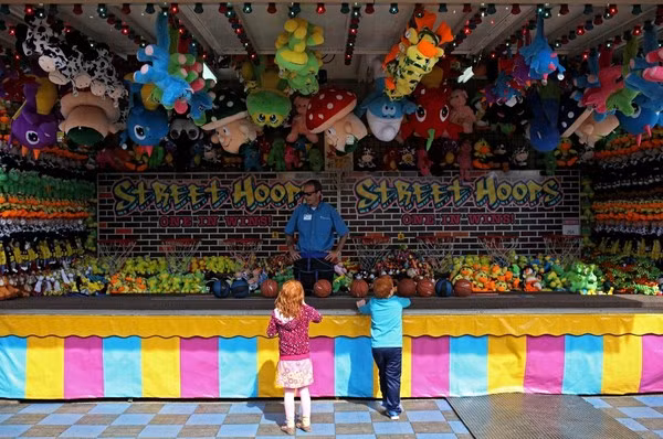 "Thật khó để thoát khỏi cảm giác bi kịch nhưng khi bạn có 2 đứa con và chỉ cần nhìn vào chúng, bạn sẽ quên đi hết đau đớn, nặng nề. Chúng xứng đáng có được người mẹ tuyệt vời nhất có thể và chính vì điều đó mà tôi đã gồng mình cố gắng", cô Cheryl chia sẻ.