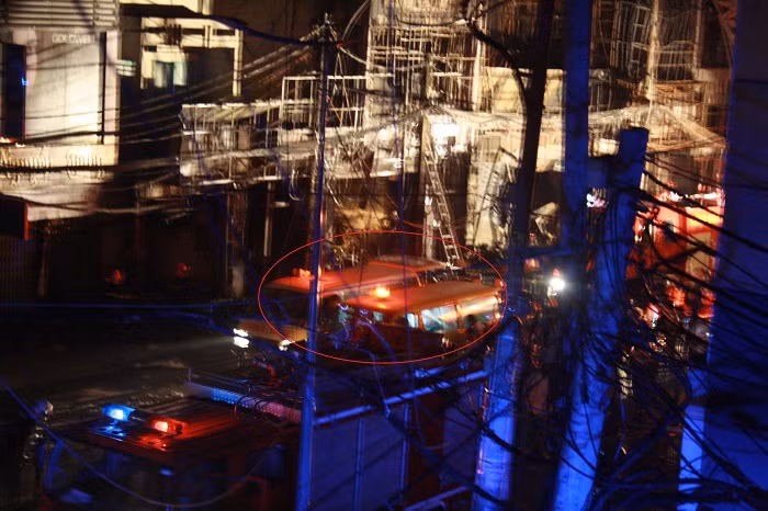 Mot nguoi chet trong vu chay lon o tp hcm hinh anh