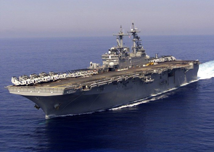 Các nhân viên nhanh chóng đối phó với đám cháy, không cần sự trợ giúp của đội cứu hỏa. Tuy nhiên công việc sửa chữa chiếc USS Kearsarge cũng như tất cả các tàu khác tại xưởng General Dynamics ở Norfolk đã bị đình chỉ vô thời hạn.