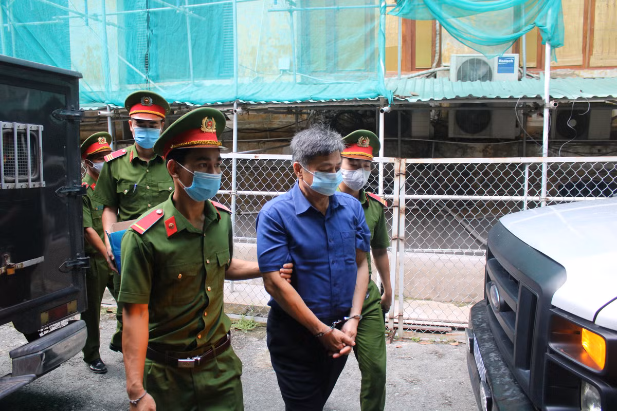 Ông Đào Anh Kiệt (63 tuổi, cựu Giám đốc Sở TN-MT TP HCM).