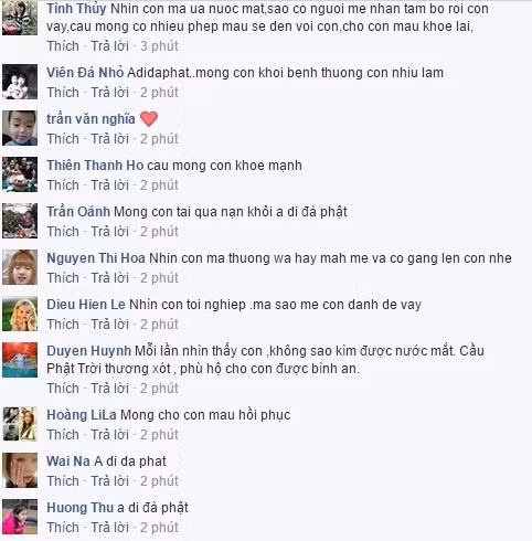 Trong suốt hành trình chữa bệnh tại Singapore, hình ảnh của em liên tục được dân mạng cập nhật. Xót xa hơn, ngày hôm qua, bé Đức Lộc phải dừng cuộc chữa trị để về nước vì bé đã ngưng thuốc không còn khả năng phẫu thuật.