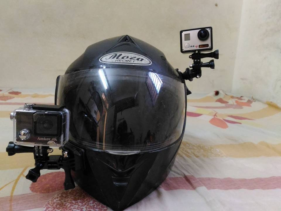 Dân phượt, dân du lịch vốn quen sử dụng các máy quay nhỏ gọn gắn trên mũ bảo hiểm hoặc các phụ kiện khác để ghi hình trong các chuyến đi. Nay với dòng thiết bị camera gắn người có nhiều thông số tốt, họ sẽ có thêm một lựa chọn rất hiệu quả.