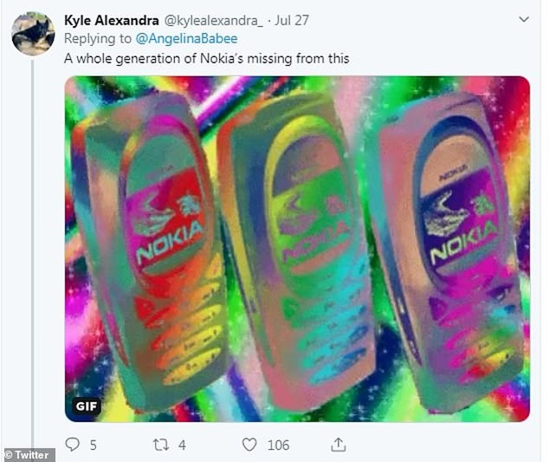 Ngoài ra, bộ sưu tập còn có Nokia 5110, được phát hành vào năm 1998 (vị trí số 9), điện thoại nắp gập Samsung P510 được phát hành năm 2004 (số 12), Blackberry 6210 (số 11)... Ngay lập tức, rất nhiều cư dân mạng chia sẻ ký ức về chiếc điện thoại đầu tiên của bản thân trong đó Nokia có phần phổ biến hơn cả.