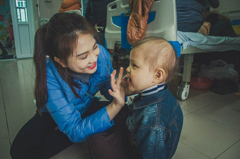 Với tất cả những điều trên, dễ hiểu vì sao Phương Anh vừa là người cống hiến được nhiều cho xã hội, vừa giành được nhiều thành tích trong các cuộc thi sắc đẹp. Ước mơ của 9X trong tương lai là trở thành người hoạt động thành công ở lĩnh vực PR, nhưng hơn hết, phải là một người phụ nữ nhanh nhẹn, sắc sảo và có cuộc sống độc lập.