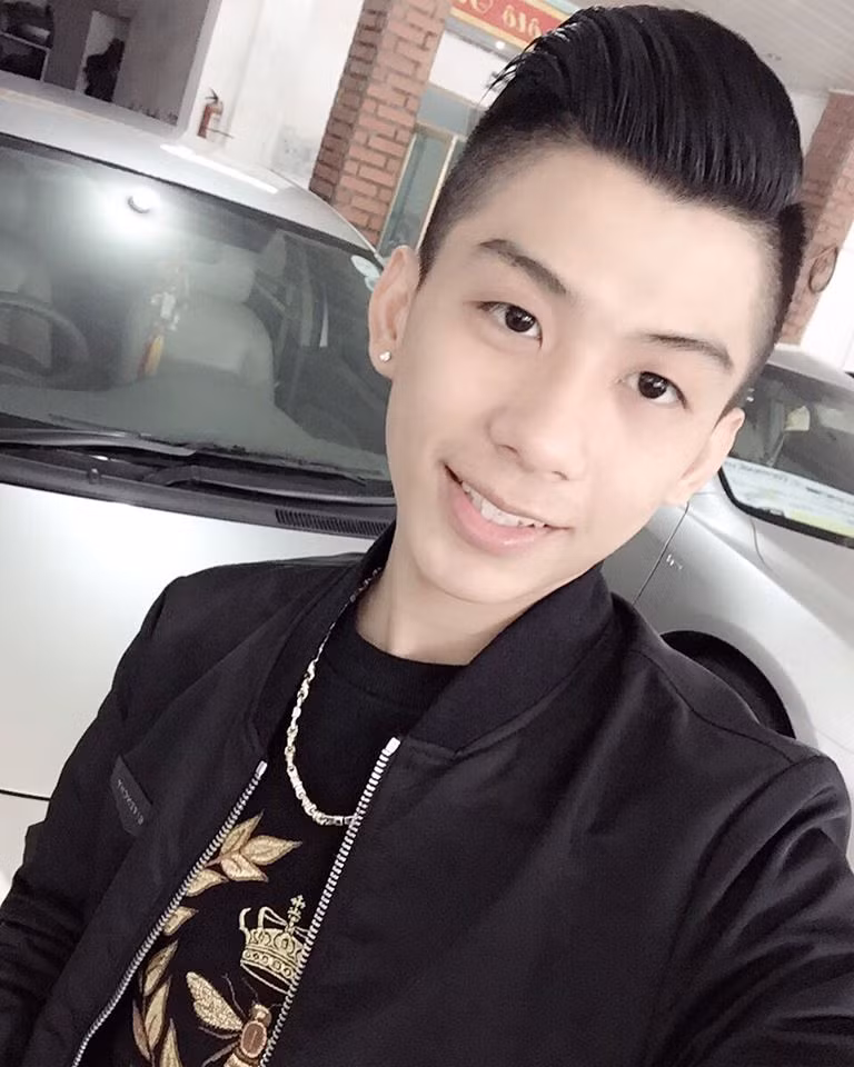 Với Quang Thanh, những gì xảy ra chỉ là sự tình cờ và sức lan tỏa mạnh mẽ của cộng đồng mạng đã góp phần tạo ra những rắc rối không cần thiết. Thanh hiện không muốn mọi người bàn tán, bình luận thêm điều gì về clip của cậu và mong bản thân mình được tôn trọng.