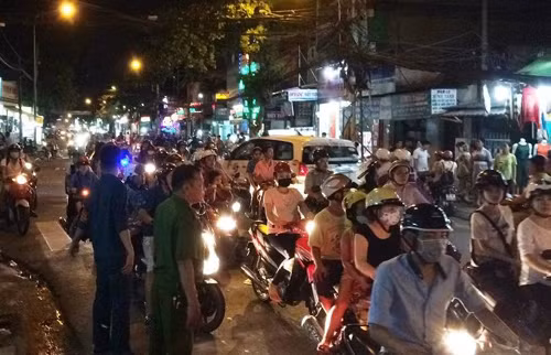 Chu cua hang chim canh bi dam chet o Sai Gon-Hinh-2