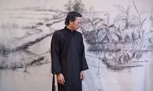 Dung goi Hoai Linh la danh hai nua