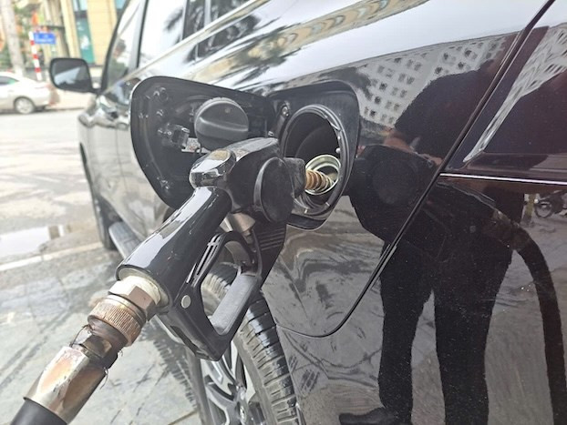 Gia xang hom nay 29/4: Giu da tang nhe?