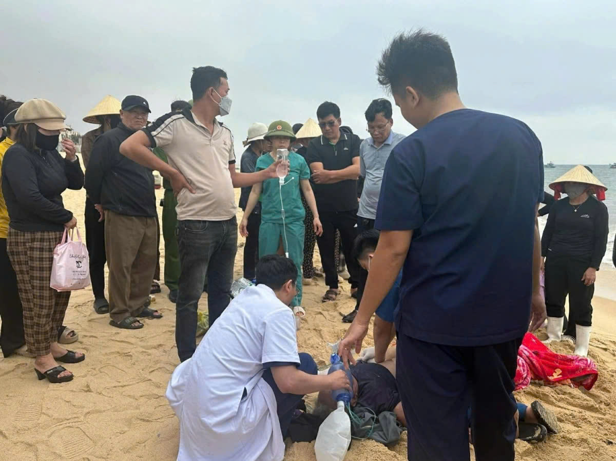 Mot ngu dan o Quang Binh duoi nuoc thuong tam