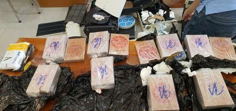 Tuyên tử hình 9 kẻ buôn bán, vận chuyển 91 kg ma túy - Hình 2 Tuyen tu hinh 9 ke buon ban, van chuyen 91 kg ma tuy-Hinh-2