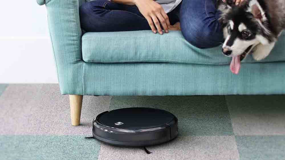 Không có khả năng leo cầu thang: Với thiết kế nhỏ gọn, mỏng dẹt, robot hút bụi chỉ phù hợp lau dọn ở các ngóc ngách khó với chứ không thể leo cầu thang và dọn dẹp cầu thang.