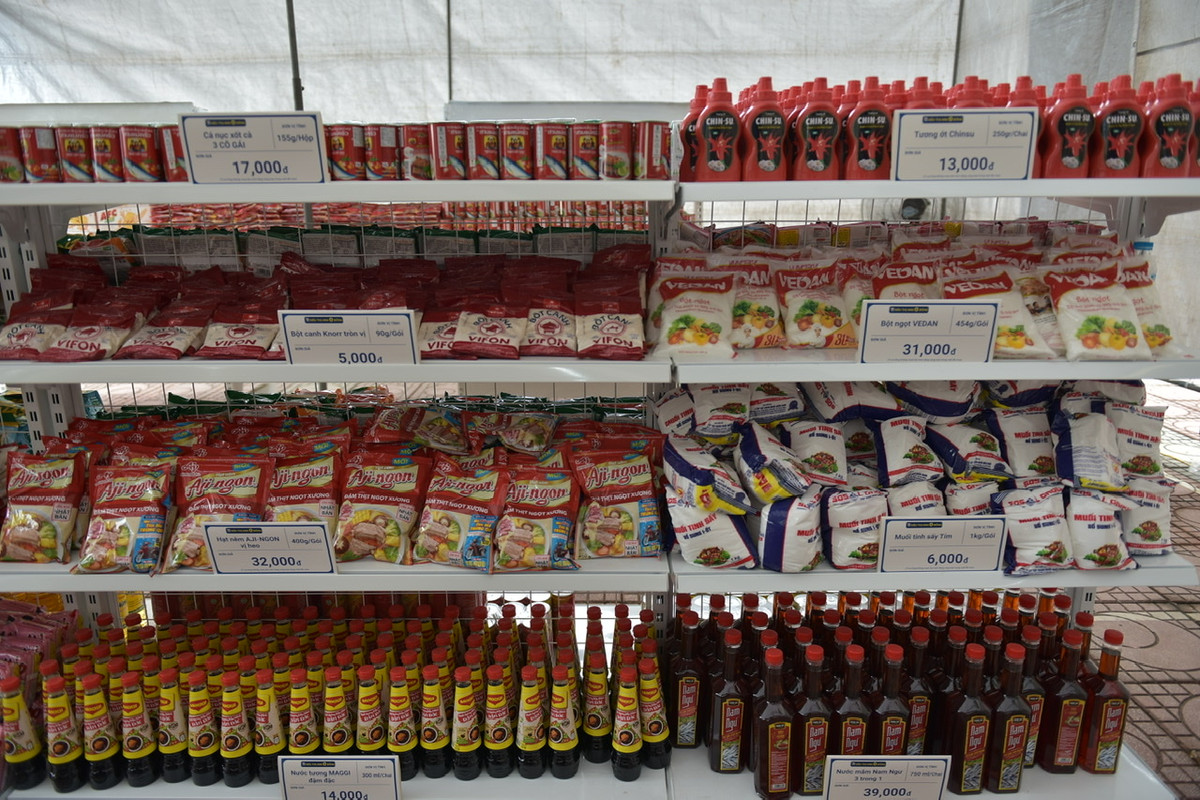 Siêu thị sẽ phục vụ nhu cầu mua sắm thiết yếu của người lao động bị giảm thu nhập hoặc mất việc làm do COVID-19, sinh viên nghèo mắc kẹt tại các khu ký túc xá, người khuyết tật, đối tượng chính sách, người có công với cách mạng và các nhóm đối tượng khó khăn, yếu thế khác.