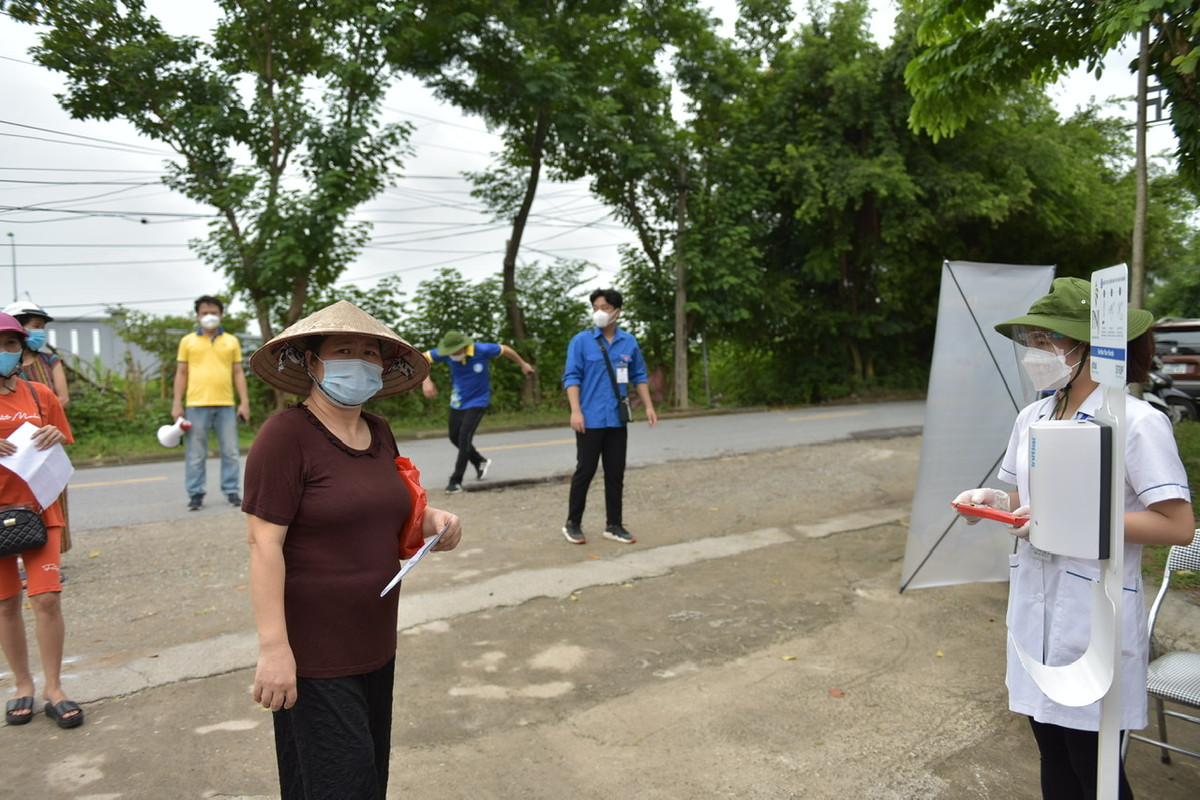 Ban Tổ chức chương trình Siêu thị 0 đồng cho biết, trong tuần tới dự kiến sẽ thí điểm thêm 3 điểm siêu thị, sau đó nhân rộng hơn 20 điểm trên khắp địa bàn TP.Hà Nội với hàng chục nghìn “Phiếu quà tặng” phát ra.
