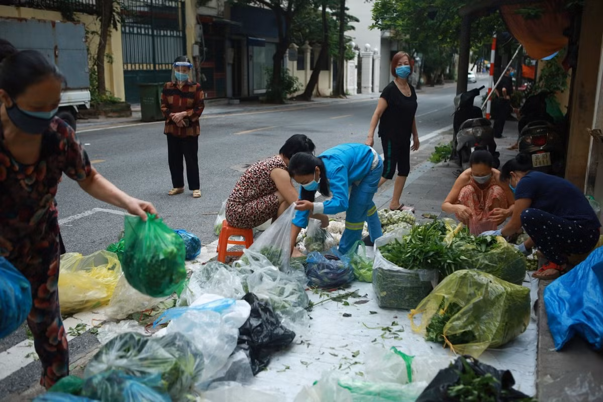 Hiện nay cả 2 chị đều là công nhân Cty TNHH MTV Môi trường và Đô thị Hà Nội.