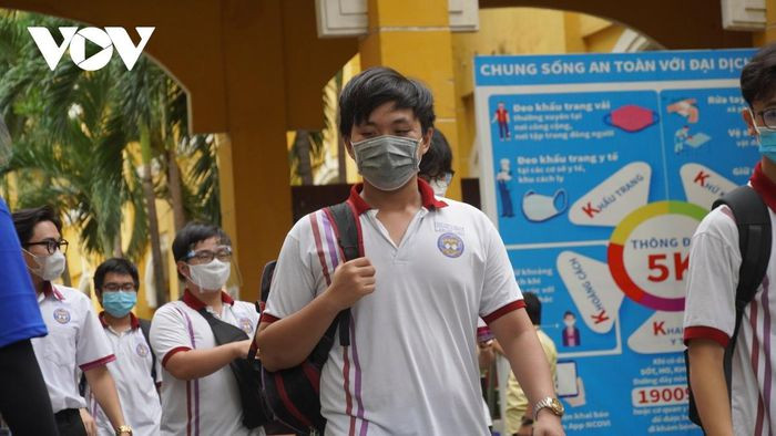 TP.HCM de xuat tiem vaccine cho 642.000 hoc sinh trung hoc