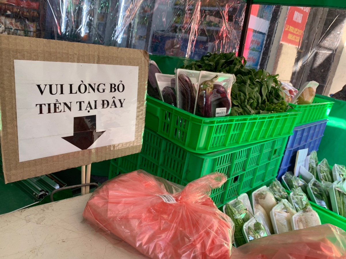 Gian hang khong nguoi ban, tu tra tien dau tien tai Ha Noi-Hinh-2