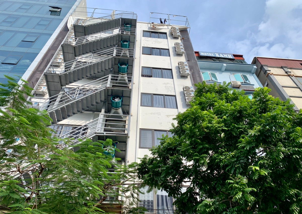 Can canh can phong o mien phi cho nguoi kho khan mua dich COVID-19