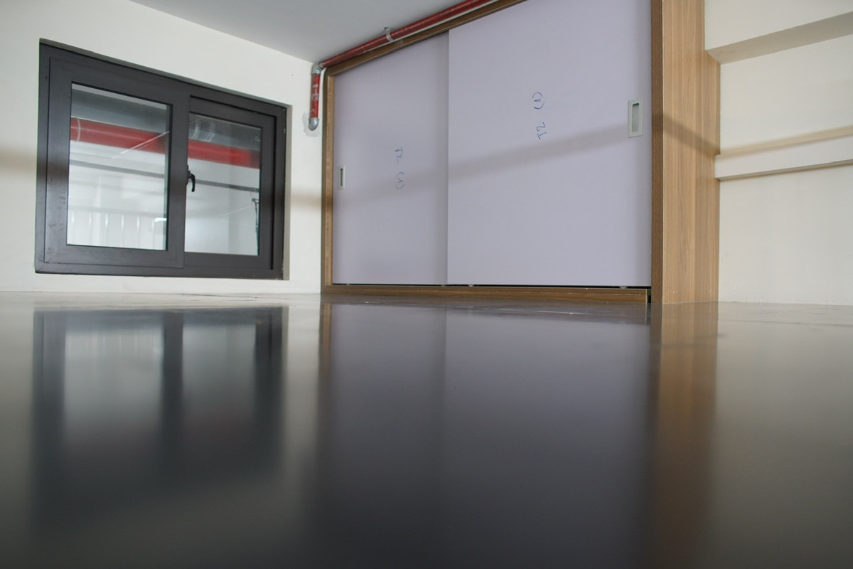 Hiện chị Thảo được bố trí ở cùng 2 người nữa, căn phòng khá rộng, đảm bảo đủ không gian sinh hoạt cho mọi người.