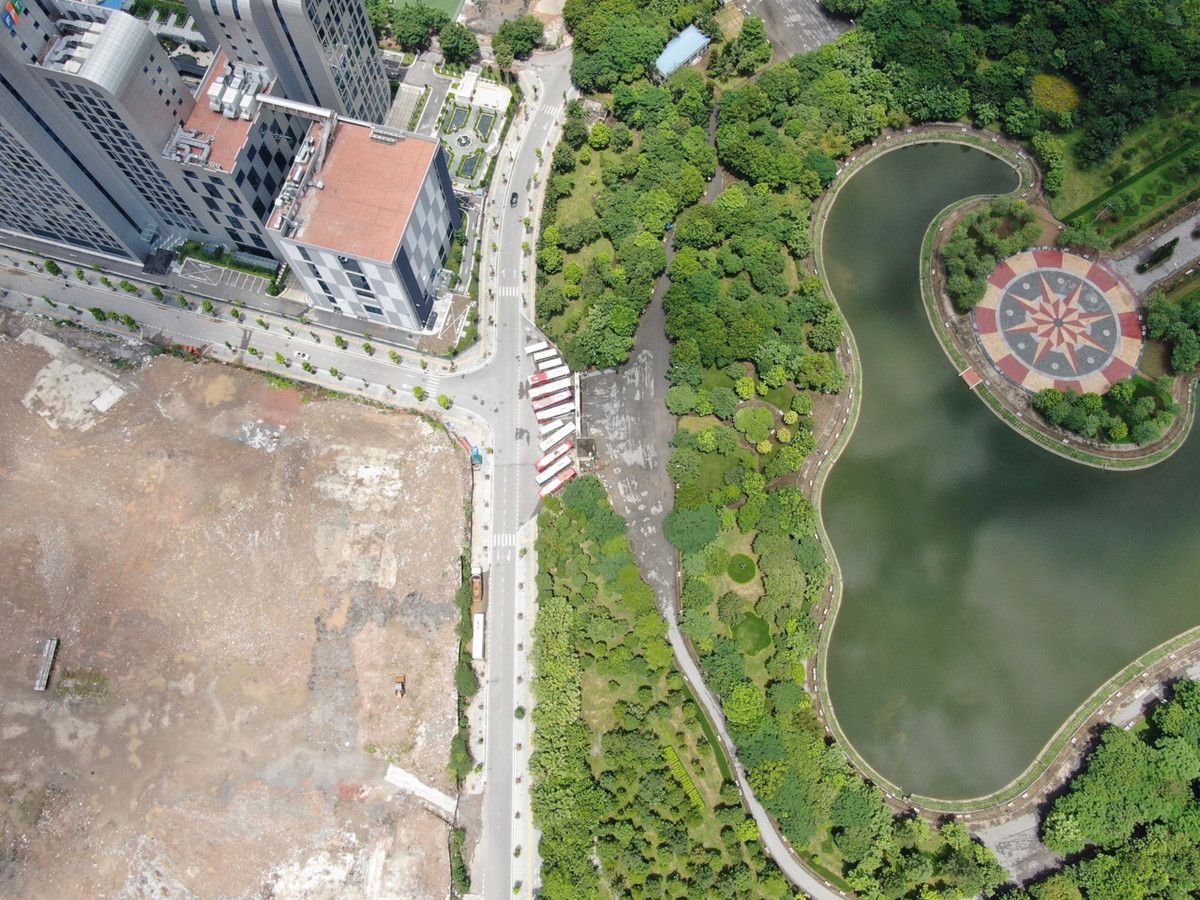 Toàn bộ khu đất đã được giải phóng mặt bằng, sẵn sàng bàn giao để thi công dự án.