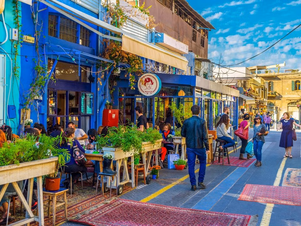  Tuổi Sửu: Những người sinh vào năm con trâu nên ghé thăm Tel Aviv (Israel), thành phố nổi tiếng với những công ty công nghệ và các món ăn đường phố ấn tượng. Ảnh: Business Insider.