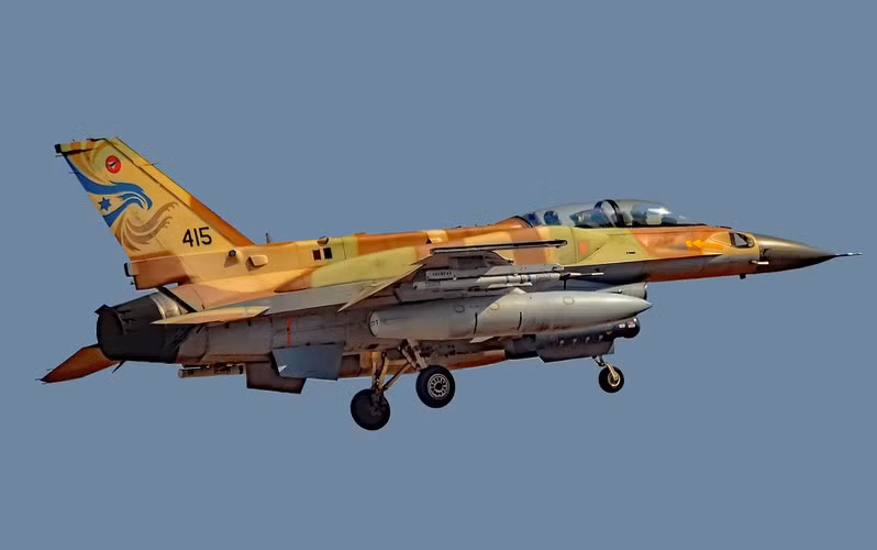 Theo nguồn tin từ trang Avia-pro của Nga, các máy bay chiến đấu Israel đã phóng tên lửa hành trình không đối đất tầm xa loại Delilah khi đang ở không phận Lebanon.